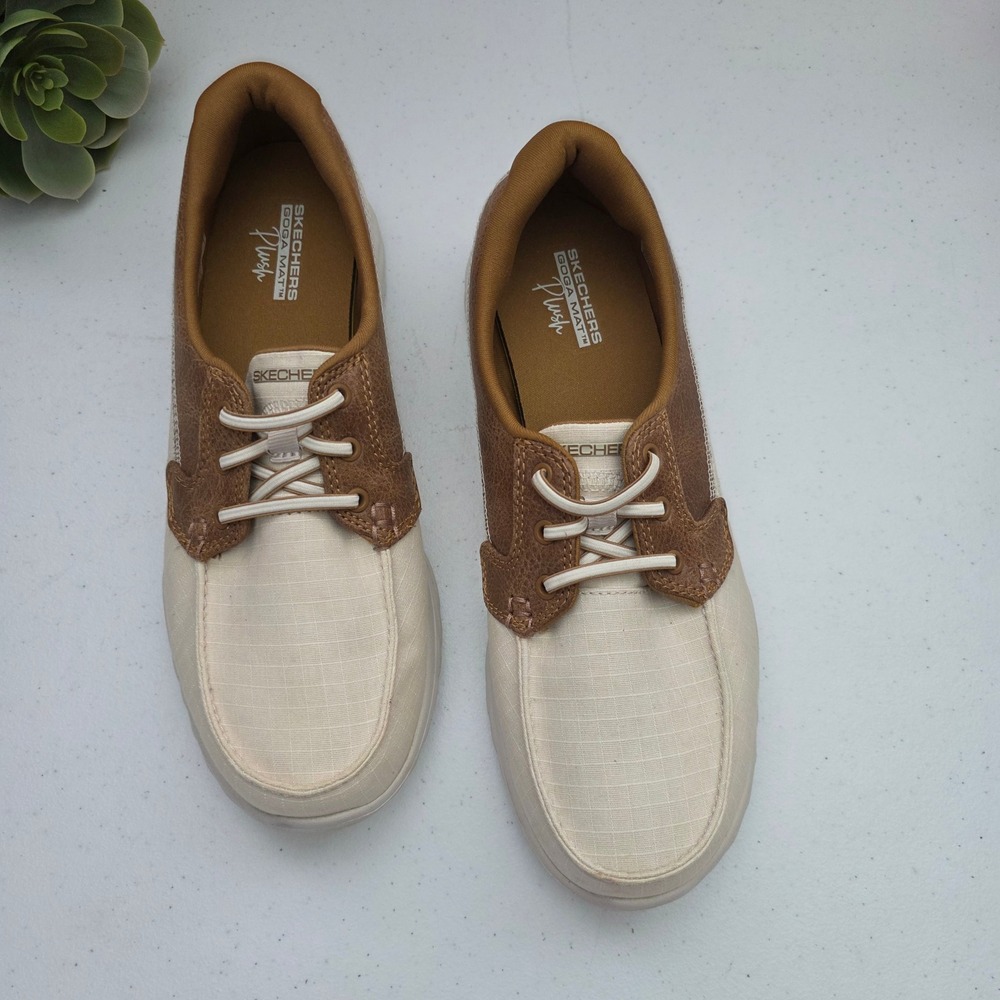 Skechers On-The-Go Ideal Boat Shoes Womens 7.5 Natural Excellent Goga Mat Plush